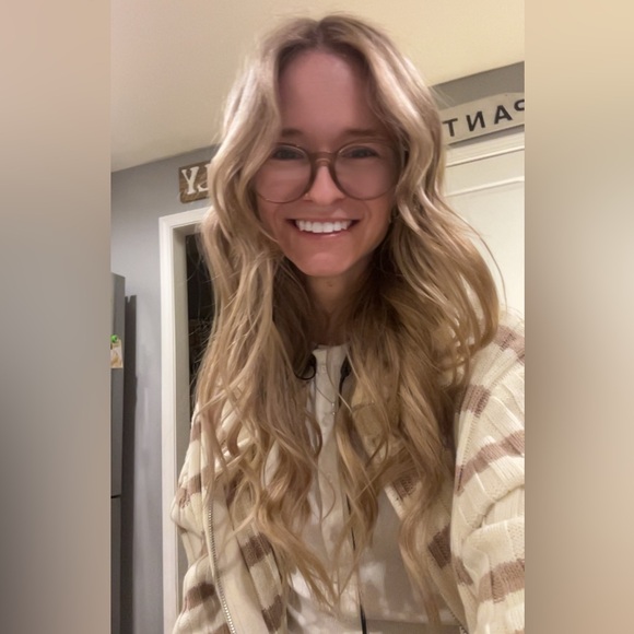 Meet your Posher, Jillian - Picture 5 of 6